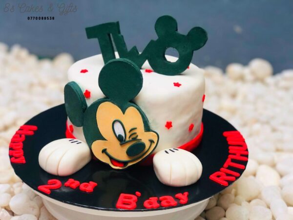 Mickey mouse birthday cake for a kid