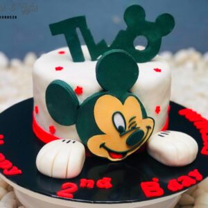 cute mickey mouse cake