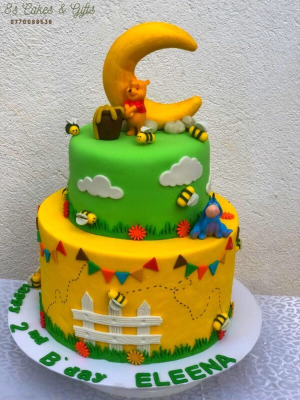 BC021 Winnie the Pooh theme birthday cake