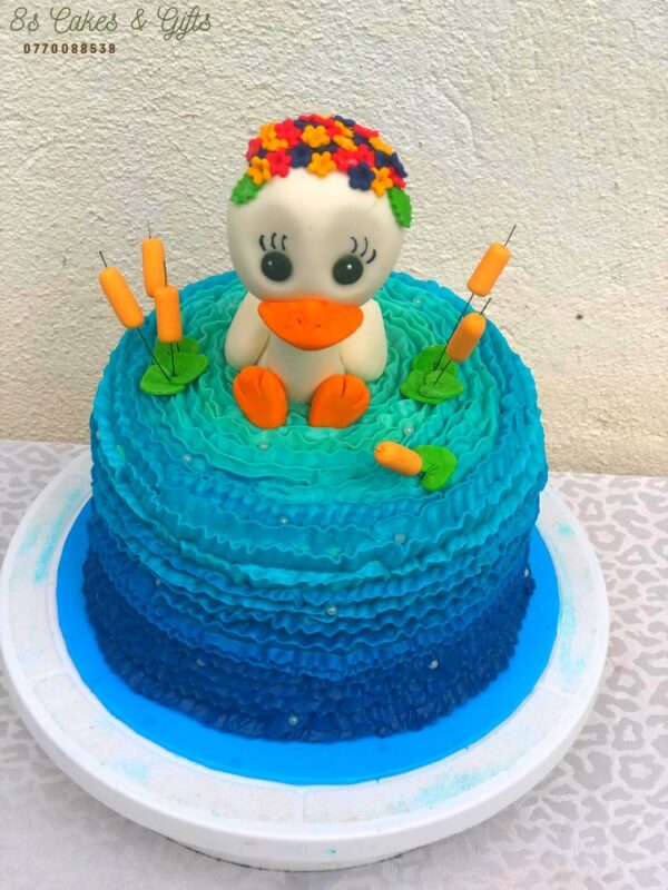 fondant duck cake topper