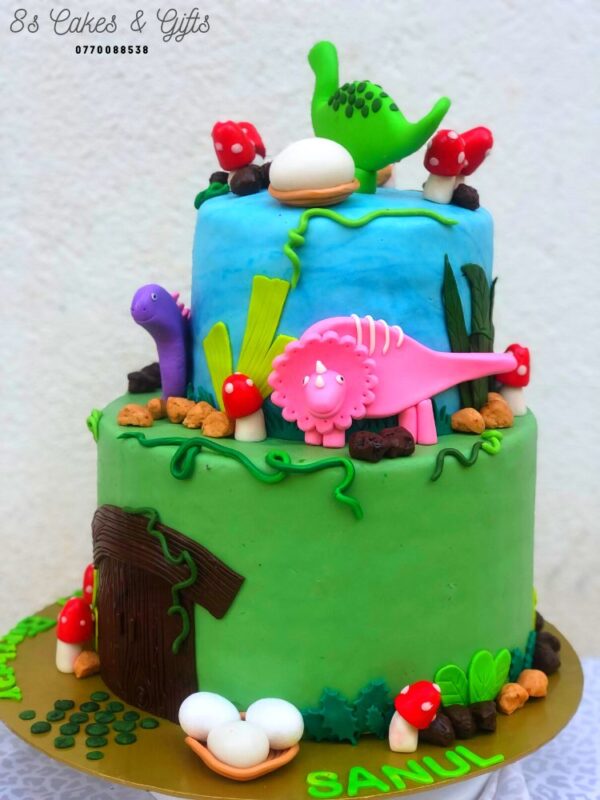 fondant dinosaur cake topper