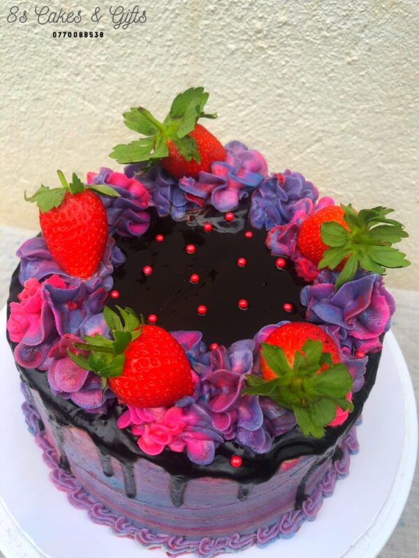 chocolate drip cake with strawberry