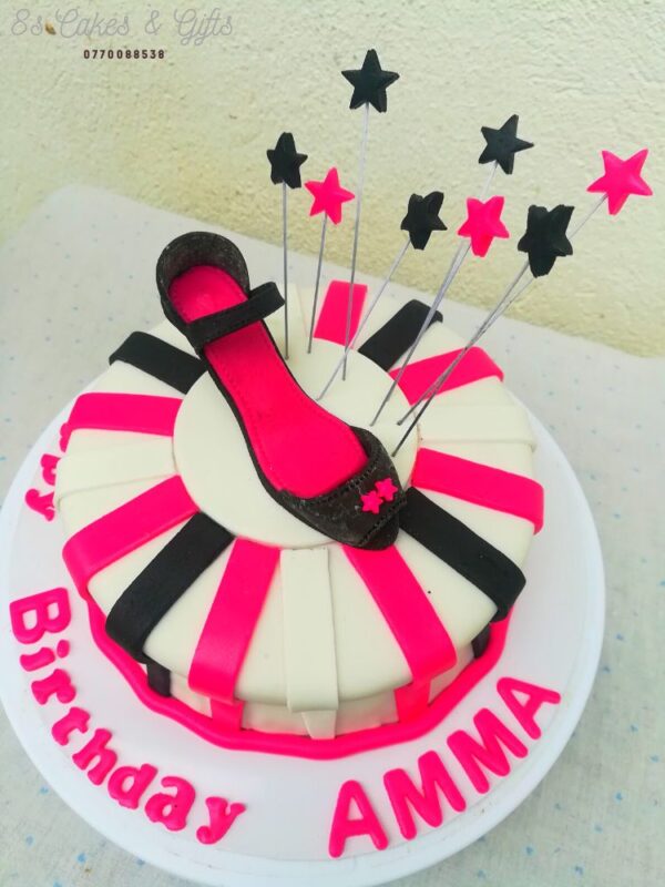 heel cake for a girl