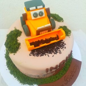 Bull dozer cake