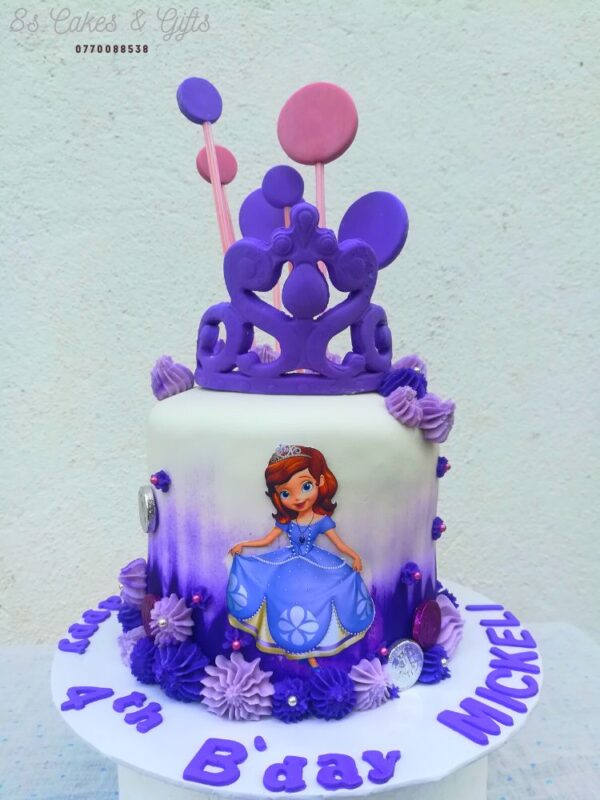 Princes theme cake